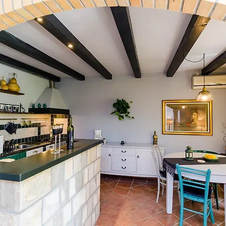 Little Apartamento *